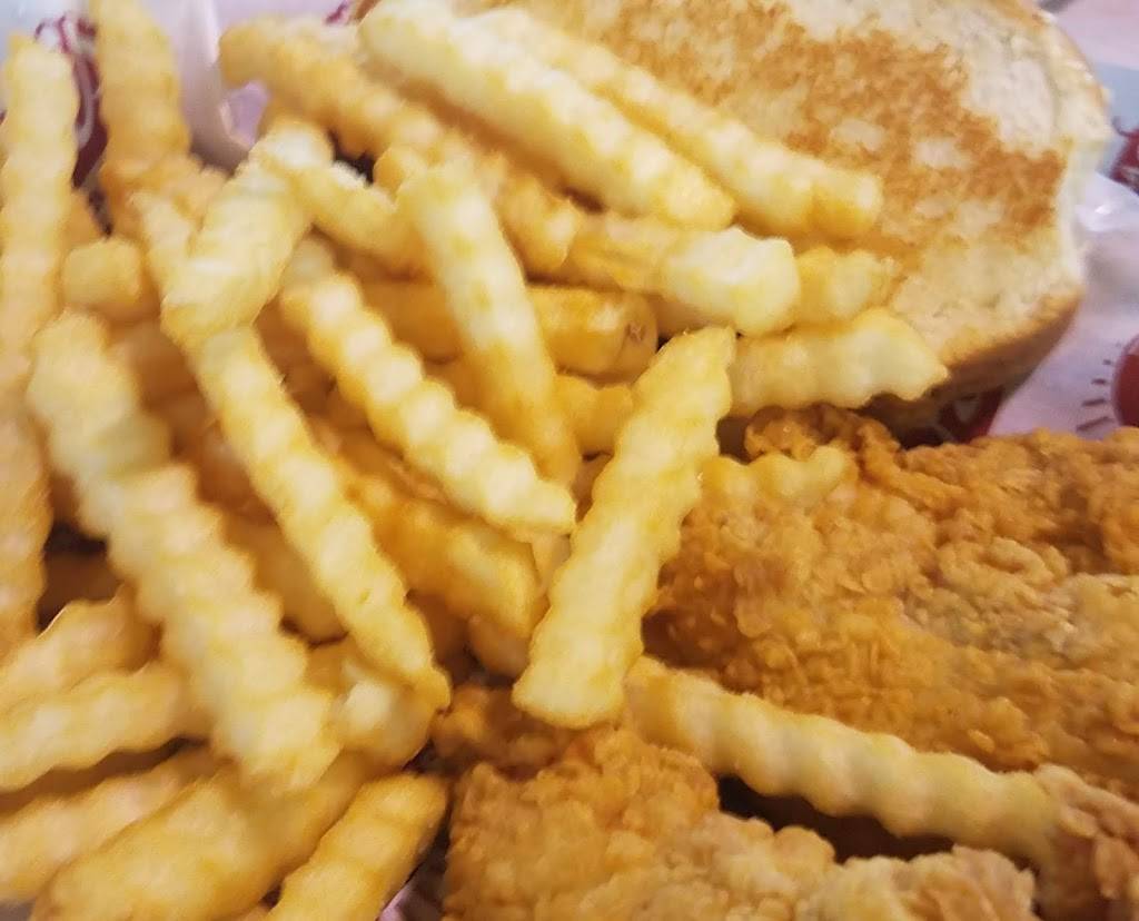 Raising Canes Chicken Fingers | meal takeaway | 1902 N Central Expy, McKinney, TX 75070, USA | 2144914128 OR +1 214-491-4128