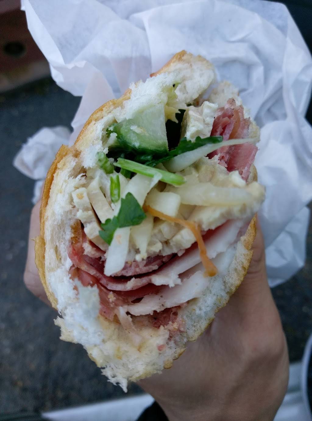 Bánh Mì Ba Lẹ Vietnamese Sandwich Deli | meal takeaway | 10174 San Pablo Ave, El Cerrito, CA 94530, USA | 5105288882 OR +1 510-528-8882