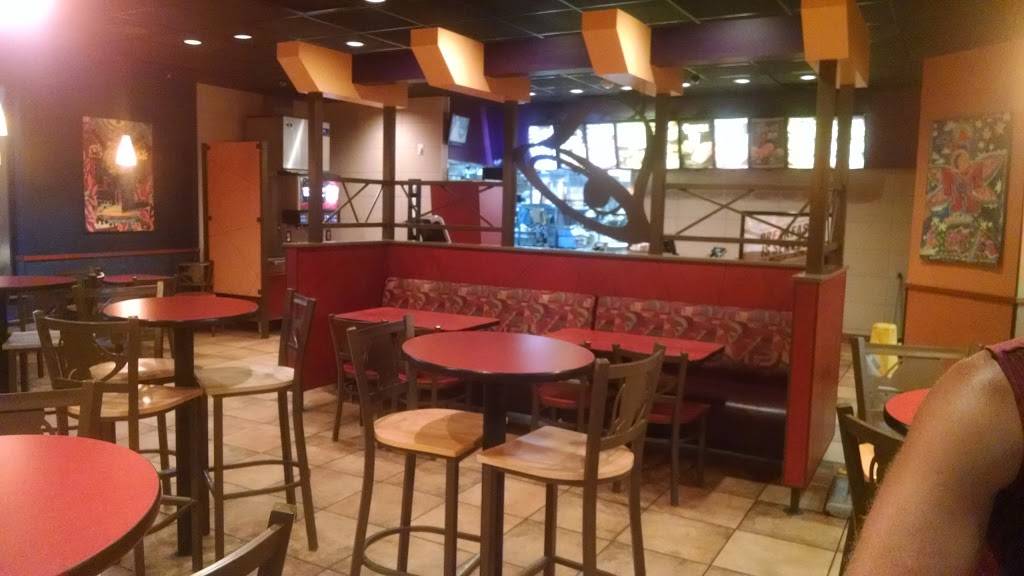 Taco Bell | meal takeaway | 185 Freedom Way, Midway Park, NC 28544, USA | 9103539455 OR +1 910-353-9455