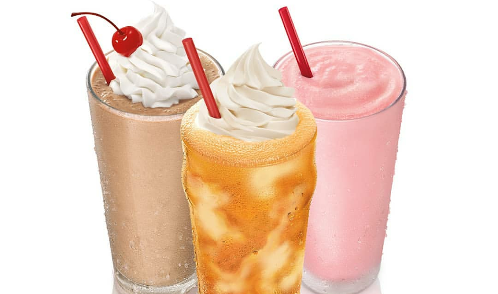 Sonic Drive-In | restaurant | 1830 Ridgewood Ave, Holly Hill, FL 32117, USA | 3866716252 OR +1 386-671-6252