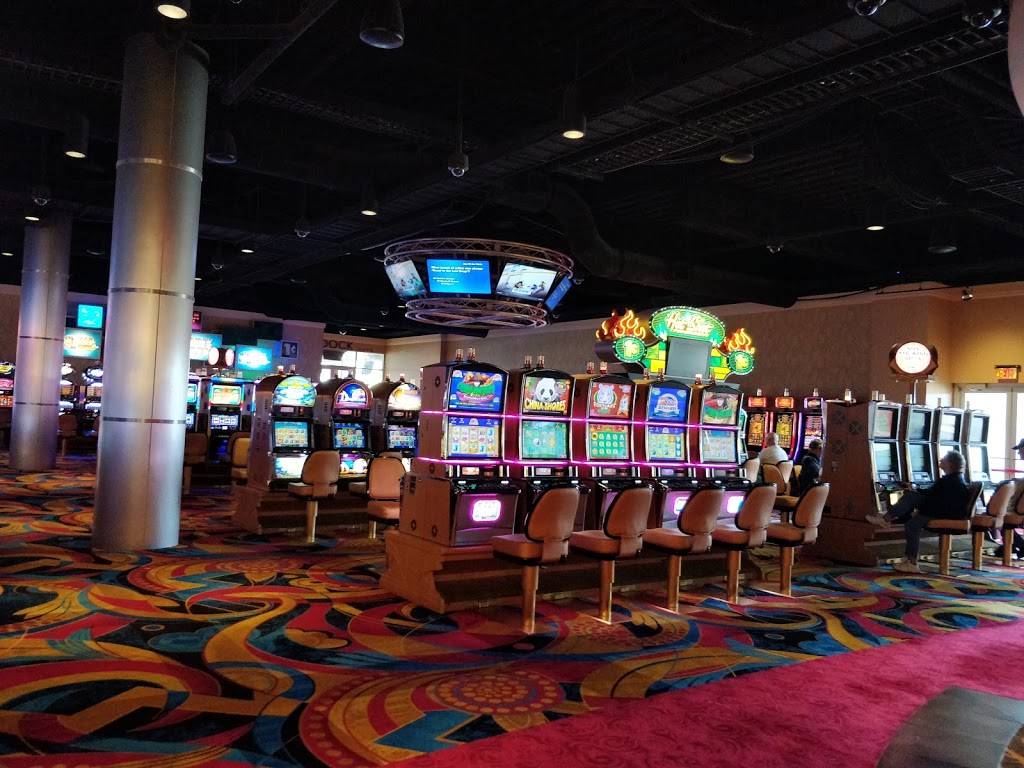 Hollywood Casino at Penn National Race Course | restaurant | 777 Hollywood Blvd, Grantville, PA 17028, USA | 7174692211 OR +1 717-469-2211