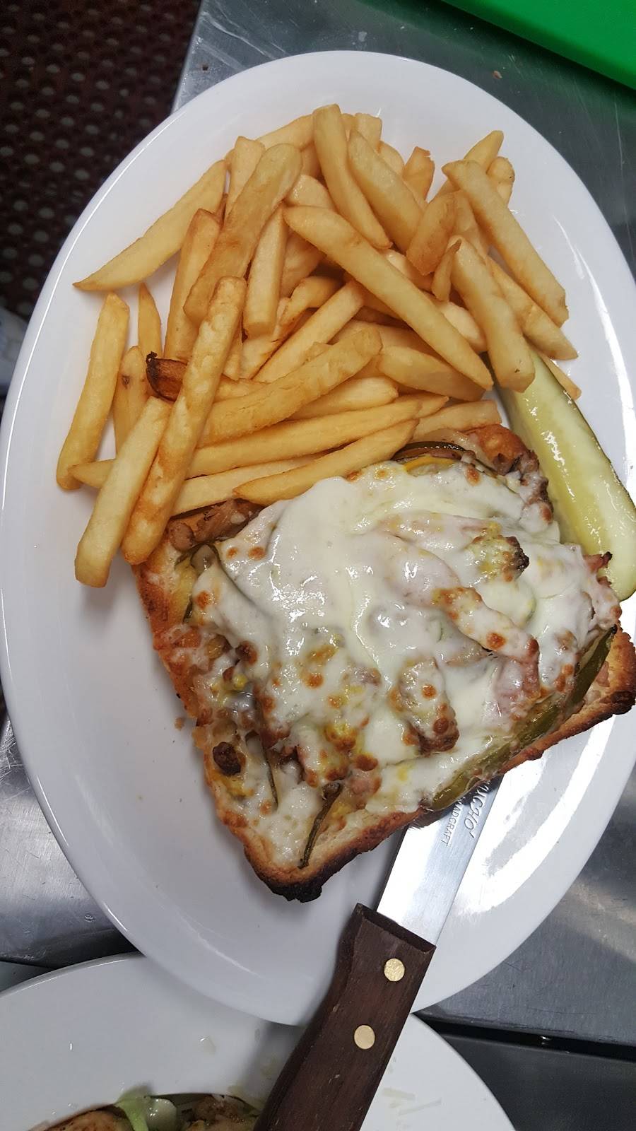 Bon Voyage Great Food And Spirits | restaurant | 40160 N Bluff Lake Rd, Antioch, IL 60002, USA | 2247888735 OR +1 224-788-8735