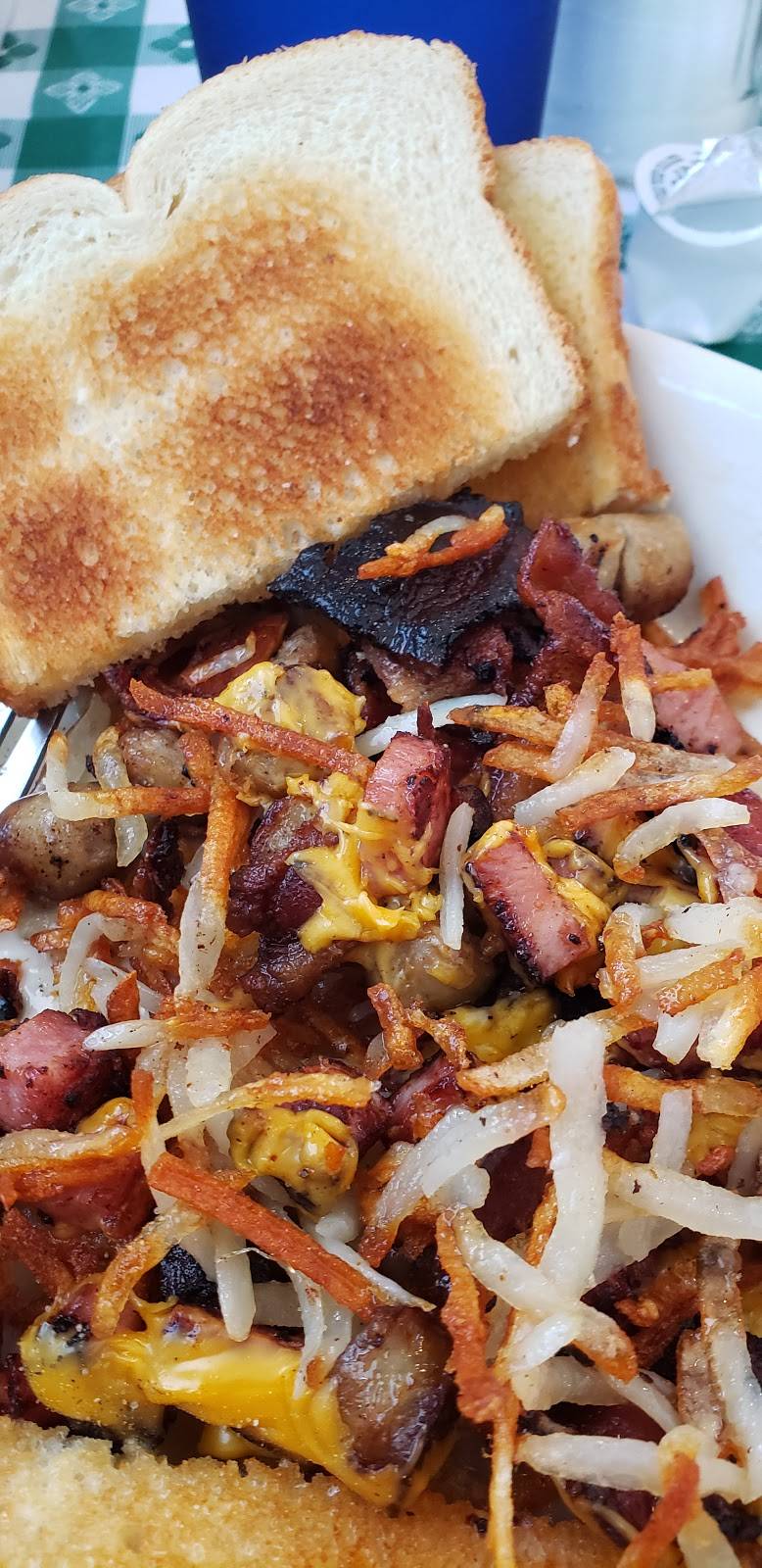 Bunny Hop Cafe | restaurant | 601 Main St, Junction City, WI 54443, USA | 7154572032 OR +1 715-457-2032