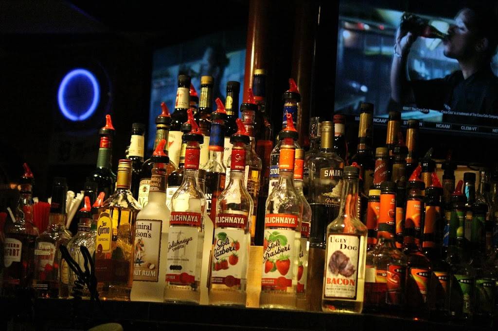 Aggies Sports Bar | restaurant | 108 S, Brooklyn Rd, Jackson, MI 49201, USA | 5175368059 OR +1 517-536-8059