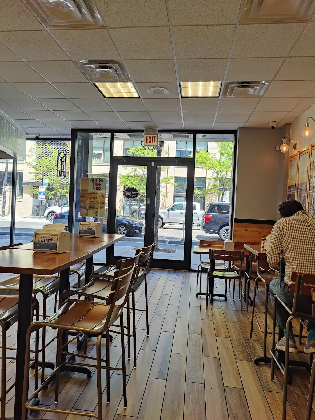 Jersey Mikes Subs | meal takeaway | 1962 N Milwaukee Ave, Chicago, IL 60647, USA | 3123247737 OR +1 312-324-7737