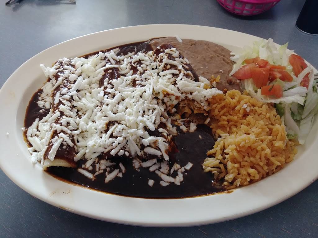 Guerreros Mexican Restaurant | restaurant | 1859 Rigsby Ave, San Antonio, TX 78210, USA | 2103332550 OR +1 210-333-2550