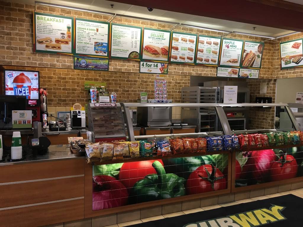 Subway Restaurants | restaurant | 790 Royal St George Dr, Naperville, IL 60540, USA | 6309222455 OR +1 630-922-2455
