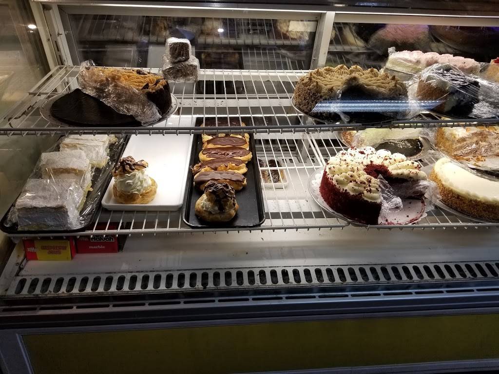 Simon’s Restaurant & Delicatessen | restaurant | 7770 Chippewa Rd, Brecksville, OH 44141, USA | 4405266880 OR +1 440-526-6880