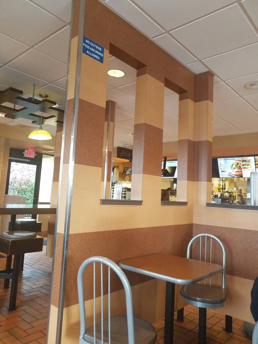 McDonalds | cafe | 1516 SW 114th St, Burien, WA 98146, USA | 2062483072 OR +1 206-248-3072