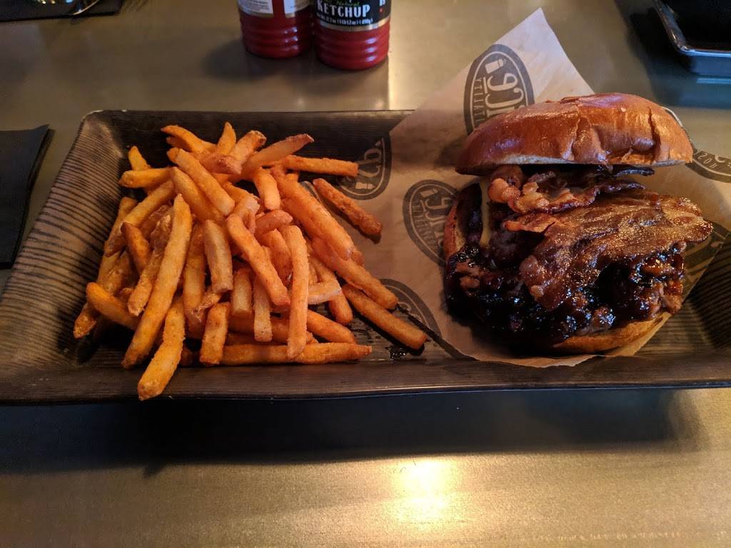 Industry Brewing Co. | restaurant | 8012 N Hale Ave, Peoria, IL 61615, USA | 3098392930 OR +1 309-839-2930