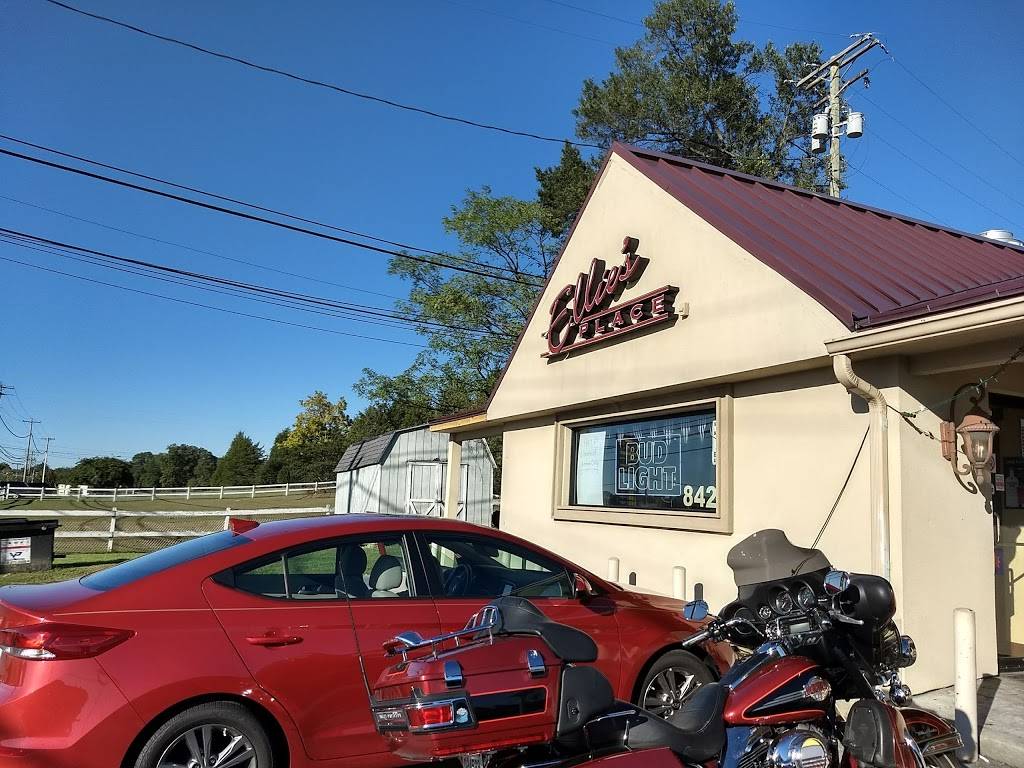 Ellies Place | restaurant | 8421 Veterans Hwy, Millersville, MD 21108, USA | 4109879464 OR +1 410-987-9464