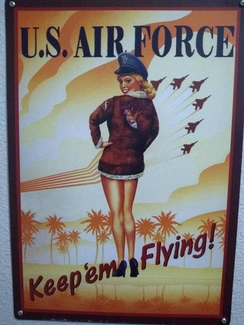 Hesperia Airpark | restaurant | 7070 Summit Valley Rd, Hesperia, CA 92345, USA | 4422675220 OR +1 442-267-5220