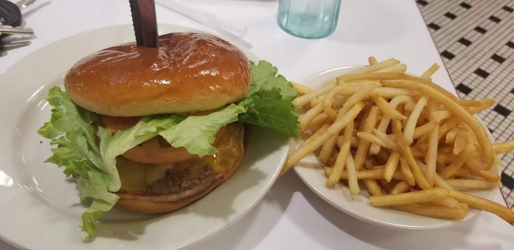 Steak n Shake | restaurant | 768 FL-44, Wildwood, FL 34785, USA | 3523302101 OR +1 352-330-2101