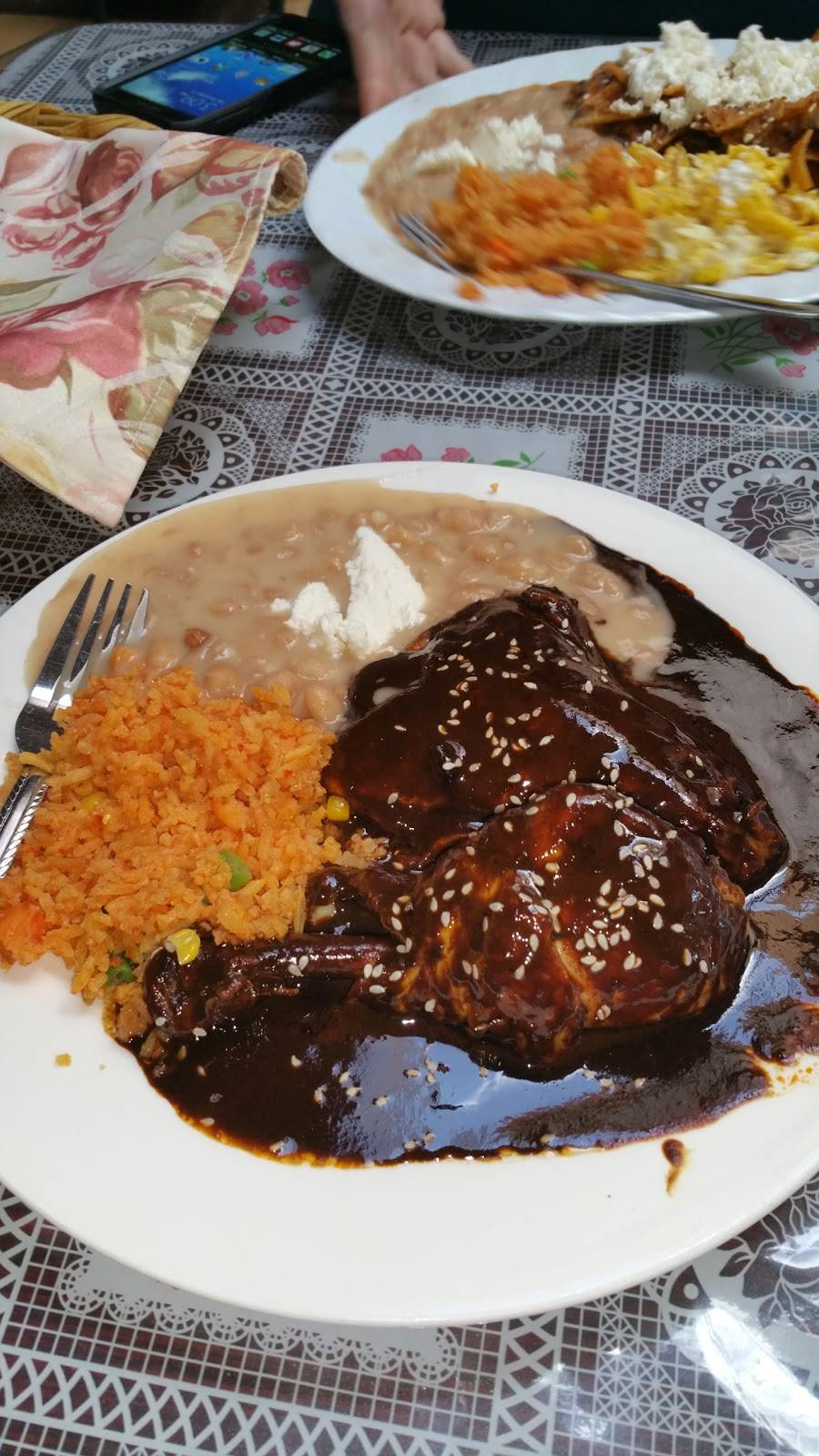 Ocotlán Restaurant | restaurant | 131 E 6th St, Oxnard, CA 93030, USA | 8054861240 OR +1 805-486-1240