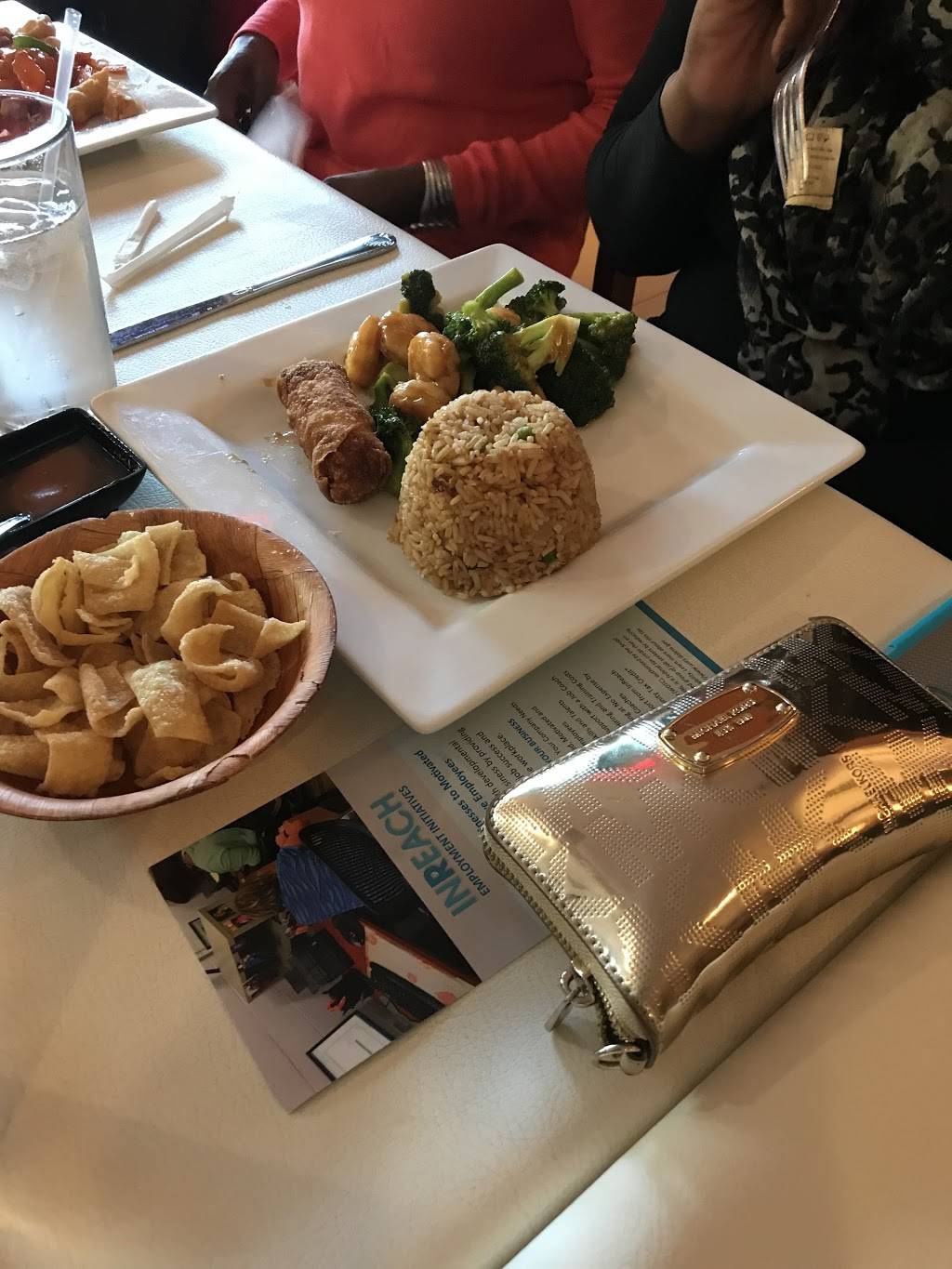 Shun Lee Palace | restaurant | 4340 Colwick Rd, Charlotte, NC 28211, USA | 7043662025 OR +1 704-366-2025