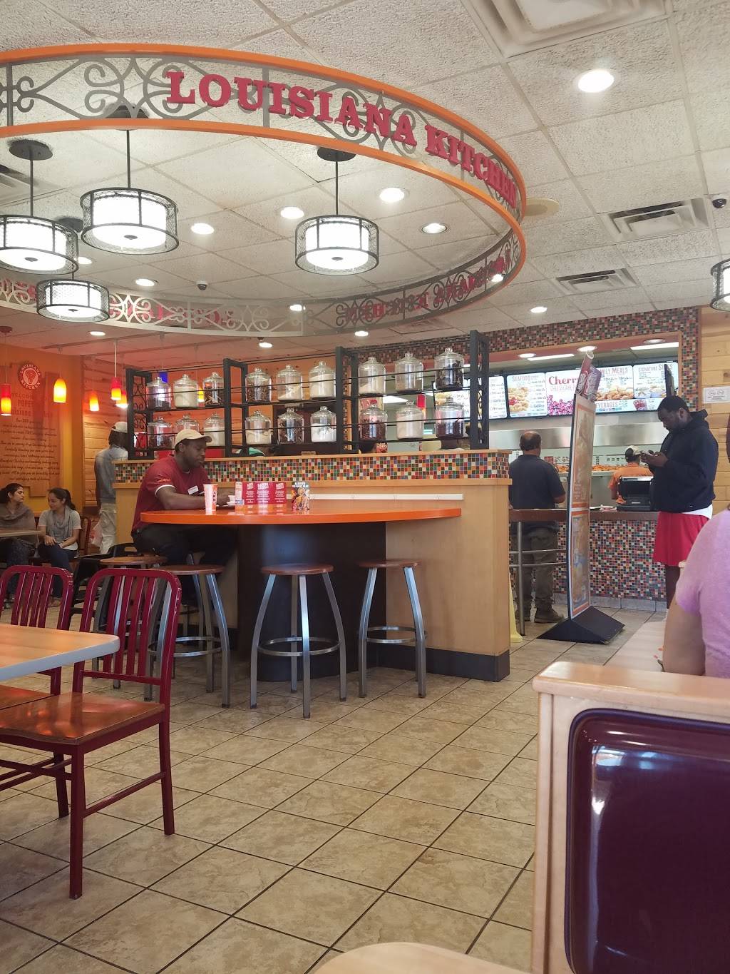 Popeyes Louisiana Kitchen | restaurant | 2751 Boston Rd, Bronx, NY 10469, USA | 7189942606 OR +1 718-994-2606