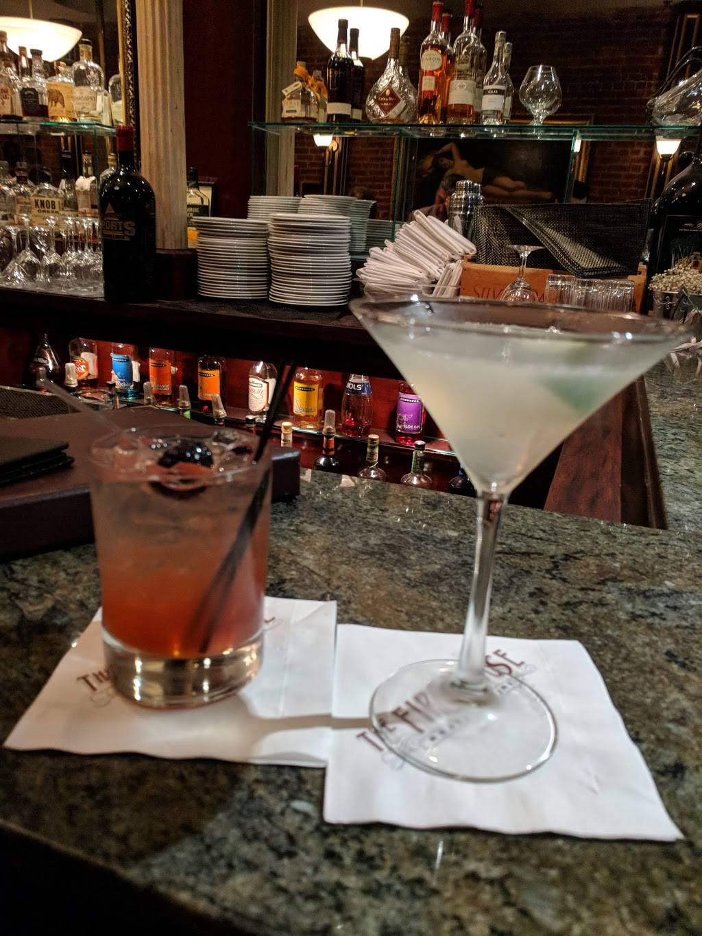 Firehouse | restaurant | 1112 2nd St, Sacramento, CA 95814, USA | 9164424772 OR +1 916-442-4772