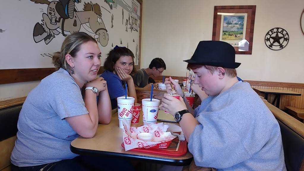 Dairy Queen Store | restaurant | 365 US-69, Emory, TX 75440, USA | 9034732236 OR +1 903-473-2236