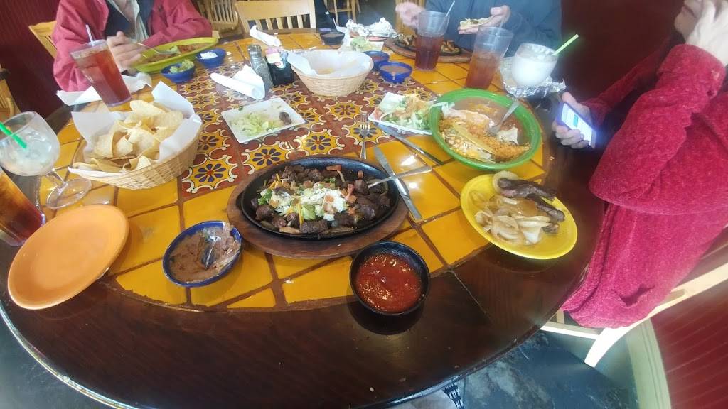 Sombreros Mexican Restaurant | restaurant | 28050 Walker South Rd South, Walker, LA 70785, USA | 2256656996 OR +1 225-665-6996