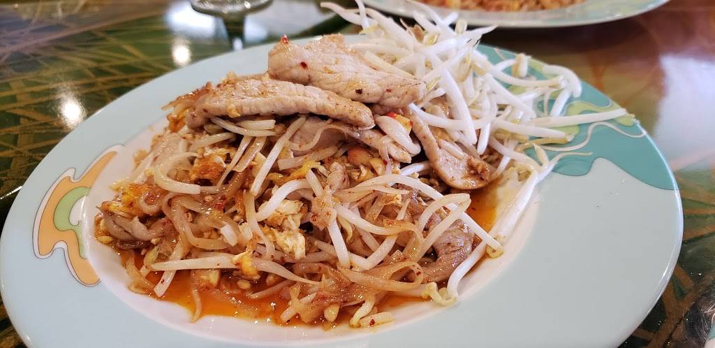 Thai Farm Restaurant | restaurant | 800 King Farm Blvd #125, Rockville, MD 20850, USA | 3012588829 OR +1 301-258-8829