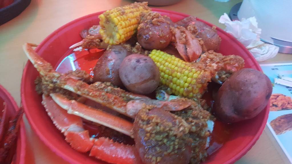 New La Crawfish Boil | restaurant | 10625 Veterans Memorial Dr Suite I, Houston, TX 77038, USA | 2814489500 OR +1 281-448-9500
