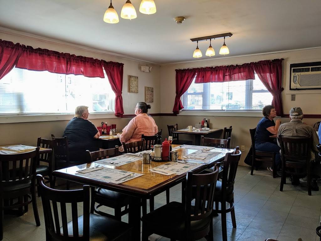 Coffee Break Cafe | restaurant | 75 Main Rd N, Hampden, ME 04444, USA | 2078626000 OR +1 207-862-6000