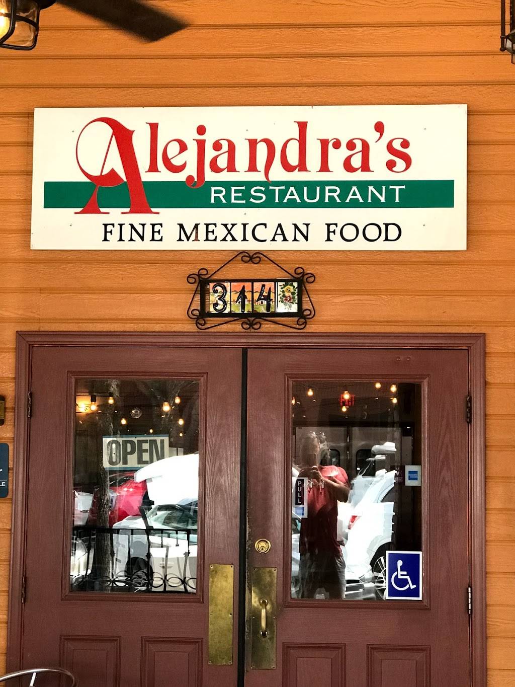 Alejandra’s Restaurant | restaurant | 314 W Main St, Visalia, CA 93291, USA | 5596363215 OR +1 559-636-3215
