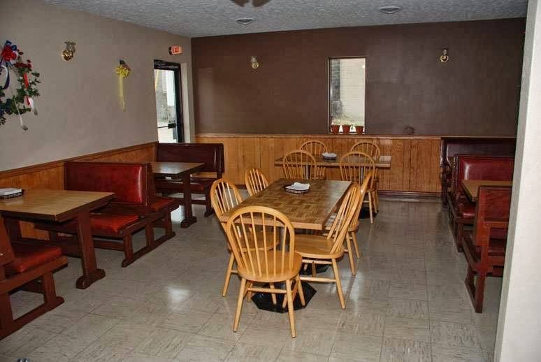 Homestead Pizza | meal takeaway | 1510 Main St, Ferdinand, IN 47532, USA | 8123671808 OR +1 812-367-1808