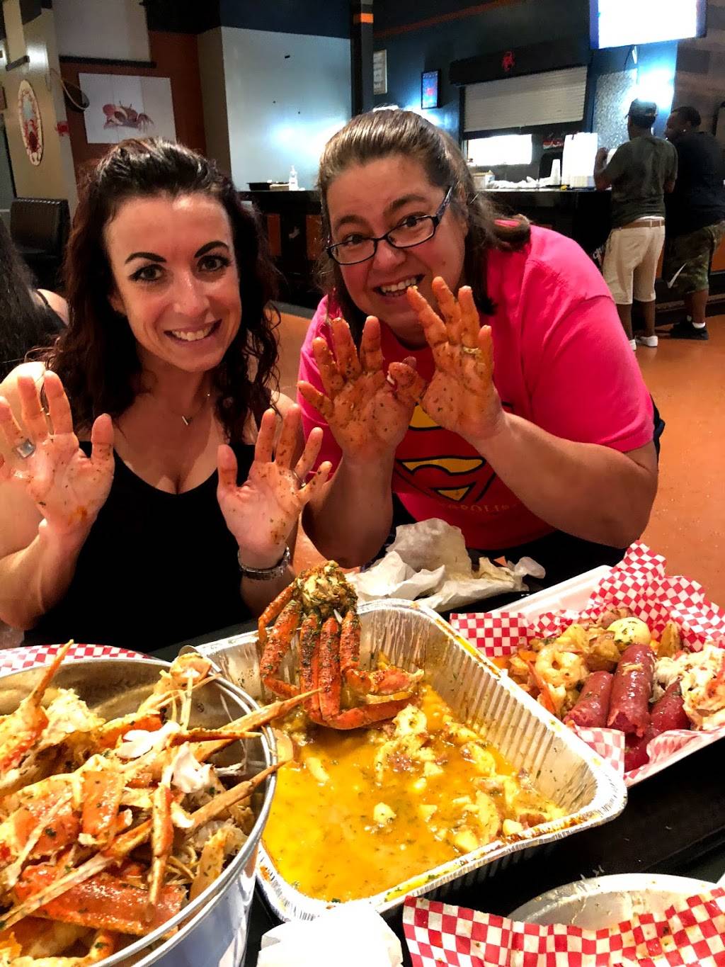 Krab Kingz | restaurant | 5860 Delmar Blvd, St. Louis, MO 63112, USA | 3143902004 OR +1 314-390-2004