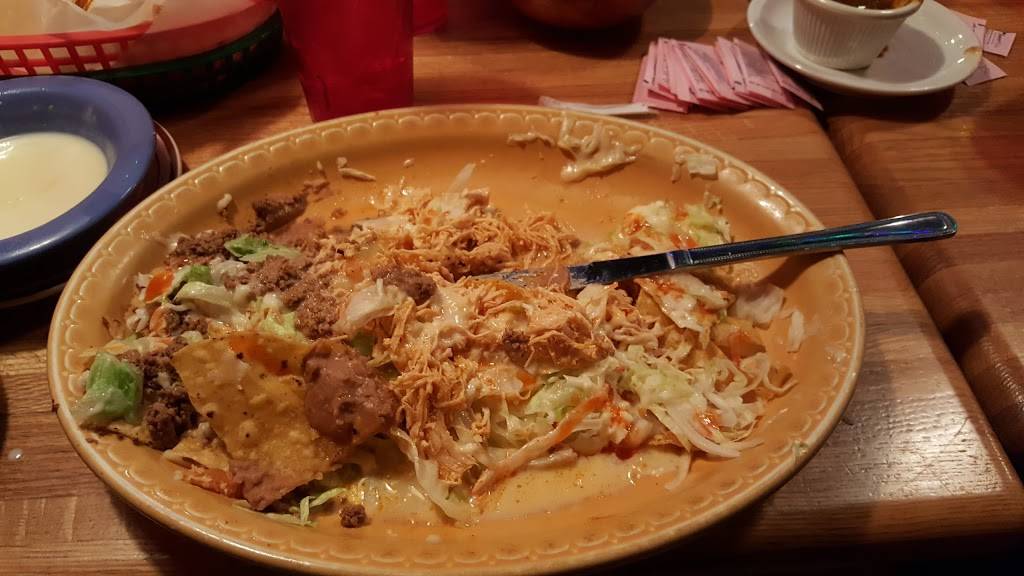 El Caballo Blanco Mexican | restaurant | 419 E 5th St, Connersville, IN 47331, USA | 7658251118 OR +1 765-825-1118