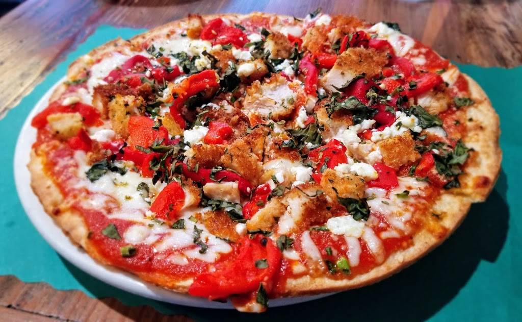 Pizzoodles | restaurant | 56 Royal Palm Pointe, Vero Beach, FL 32960, USA | 7725674160 OR +1 772-567-4160