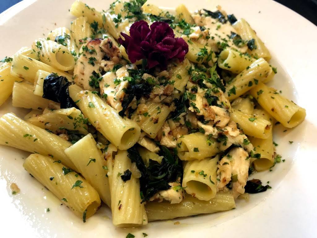 Victorios Ristorante & Catering Since 1964 | meal delivery | 10901 Victory Blvd, North Hollywood, CA 91606, USA | 8187629000 OR +1 818-762-9000