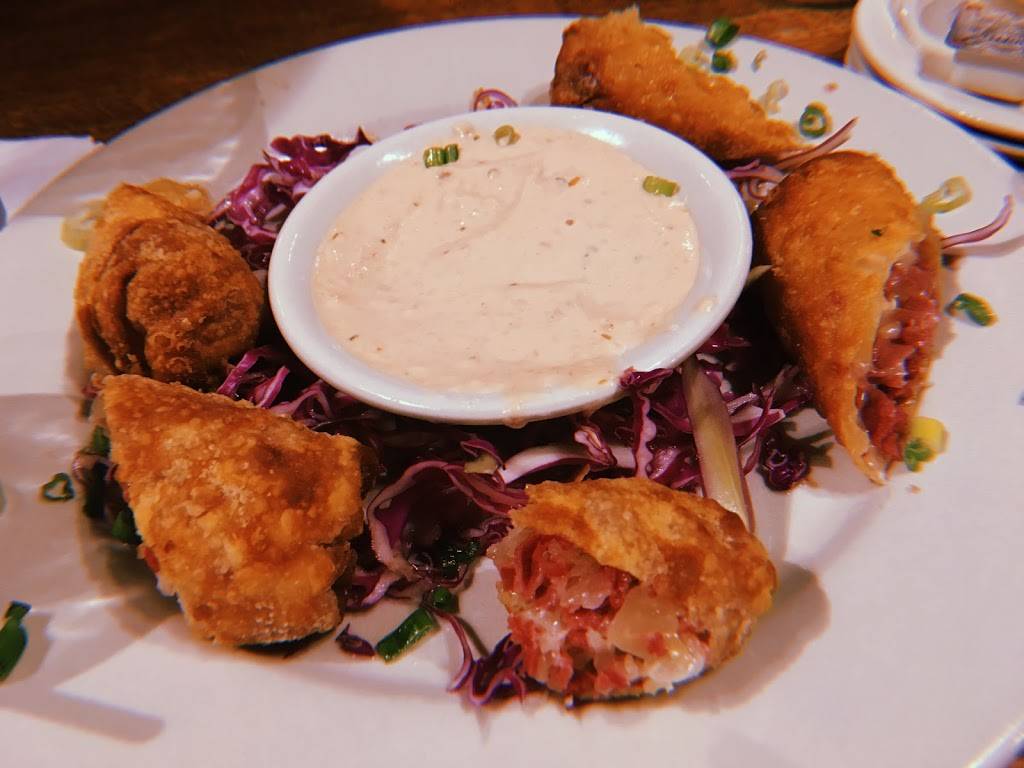 Great American Saloon | restaurant | 20 Dairyland Square, Red Lion, PA 17356, USA | 7172469548 OR +1 717-246-9548