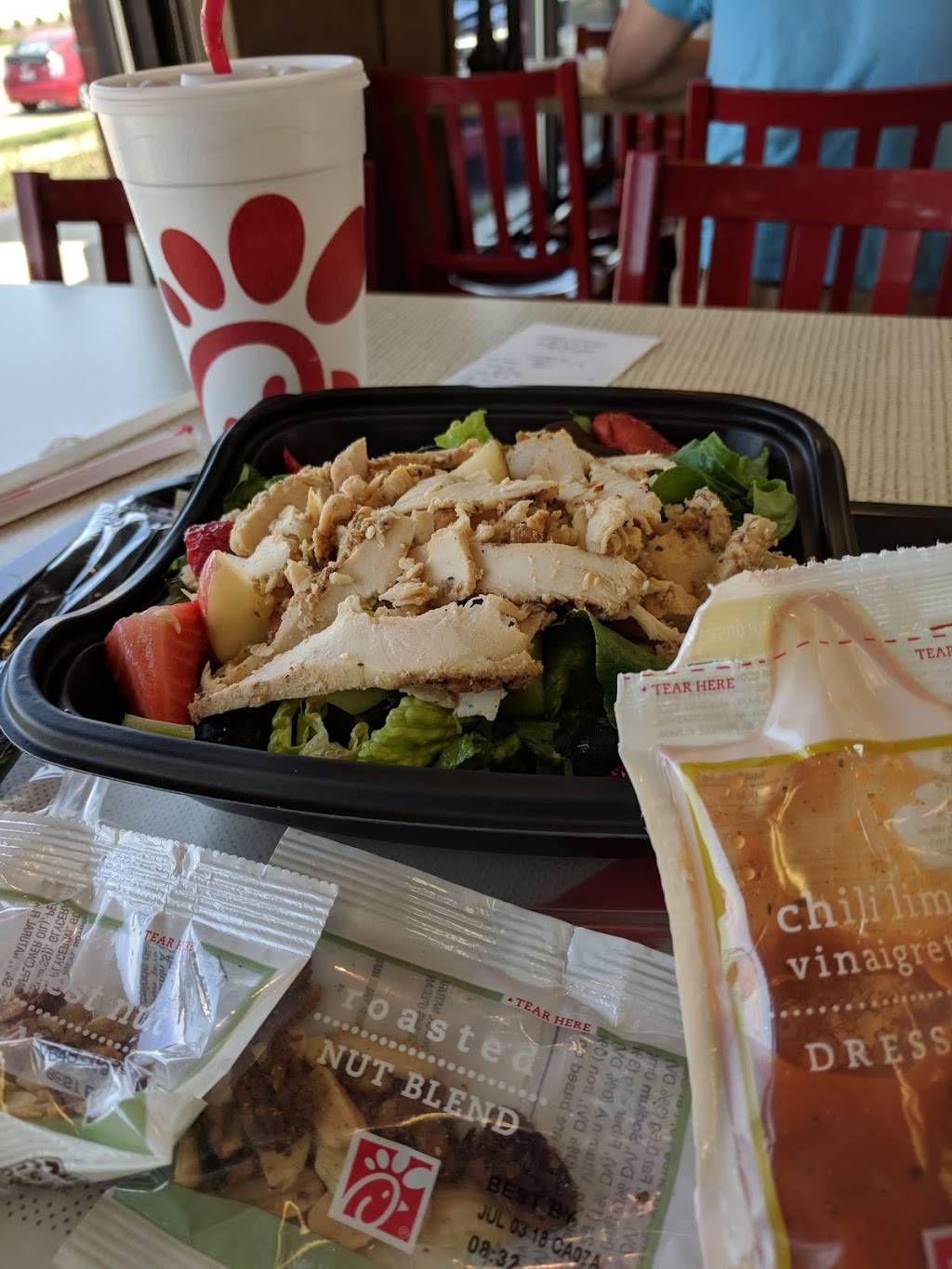 Chick-fil-A | restaurant | 250 West Washington Street, East Peoria, IL 61611, USA | 3096941044 OR +1 309-694-1044