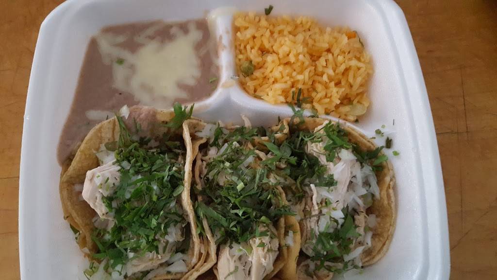 Campestre Mexican Restaurant | restaurant | 515 W Rollins Rd, Round Lake Beach, IL 60073, USA | 8472017255 OR +1 847-201-7255