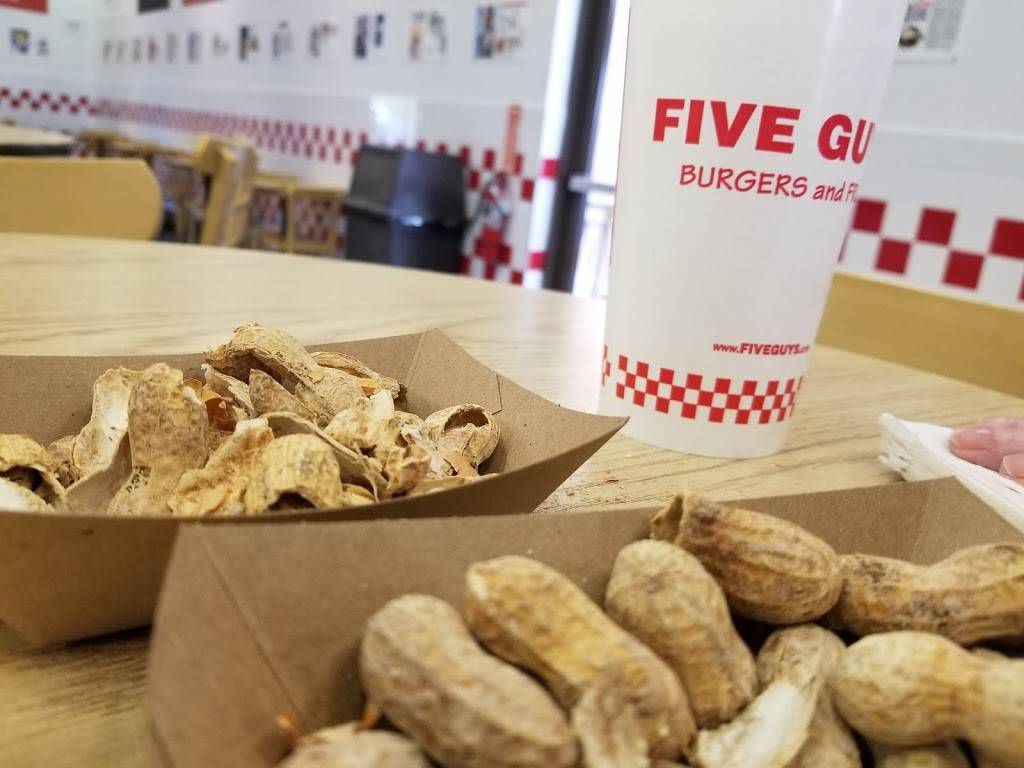 Five Guys | meal takeaway | 15435 N Scottsdale Rd, Scottsdale, AZ 85254, USA | 4809914400 OR +1 480-991-4400