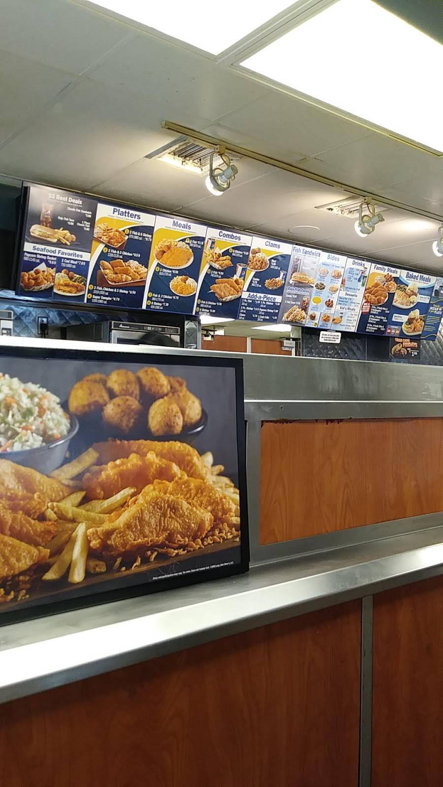 Long John Silvers | restaurant | 2305 E Main St, Plainfield, IN 46168, USA | 3178394087 OR +1 317-839-4087