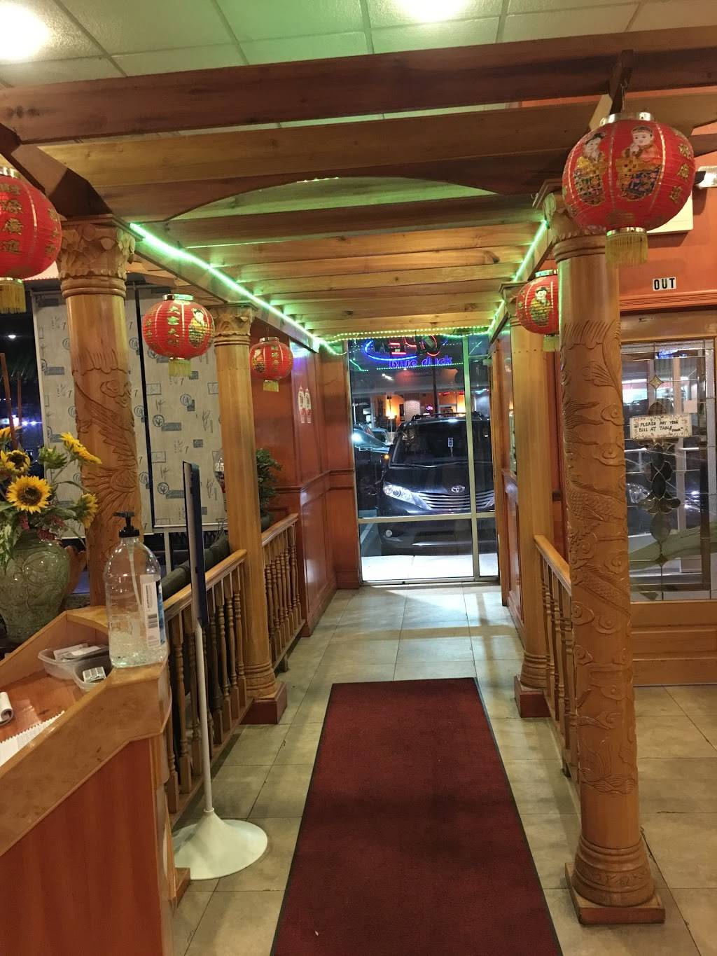 Crazy Buffet | restaurant | 701 N Burkhardt Rd, Evansville, IN 47715, USA | 8124378833 OR +1 812-437-8833