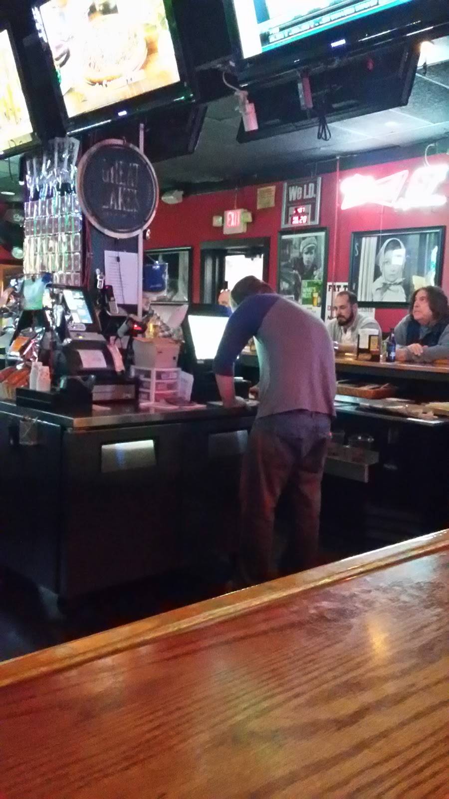 Chippers Sports Bar & Grill | restaurant | 5 N Edgehill Ave, Youngstown, OH 44515, USA | 3307996667 OR +1 330-799-6667