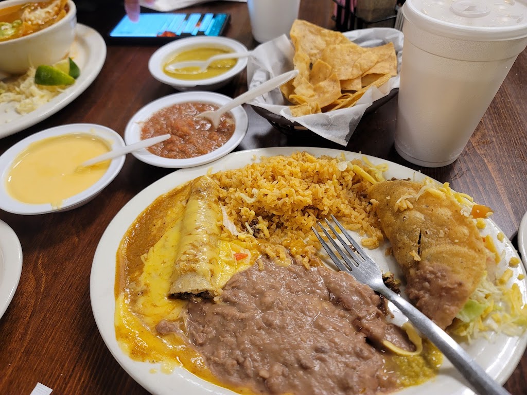 Platillos | restaurant | 1010 N Loop 499, Harlingen, TX 78550, USA | 9563654144 OR +1 956-365-4144