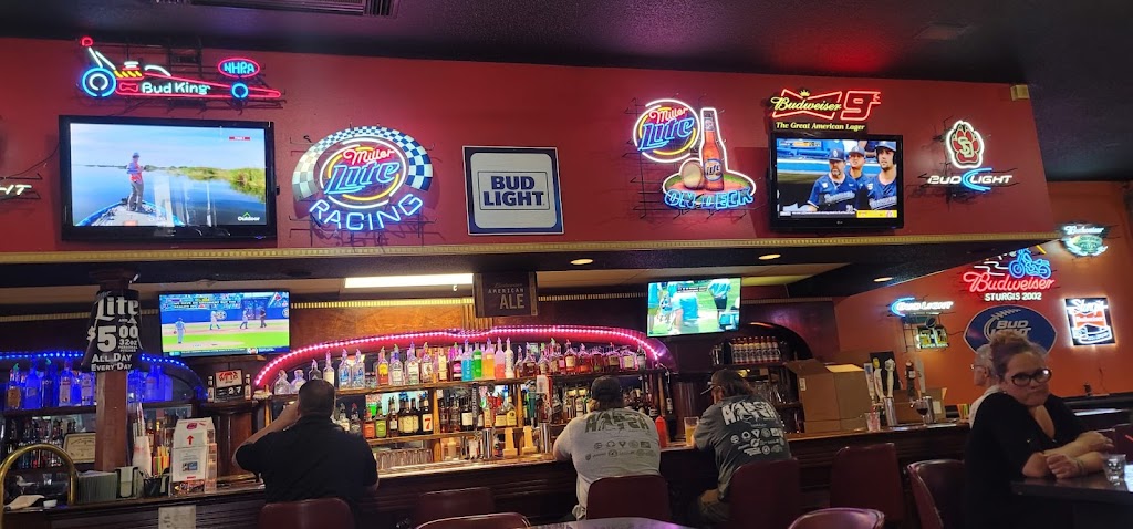 Valley Sports Bar & Grill | restaurant | 1865 S Valley Dr, Rapid City, SD 57703, USA | 6053432528 OR +1 605-343-2528