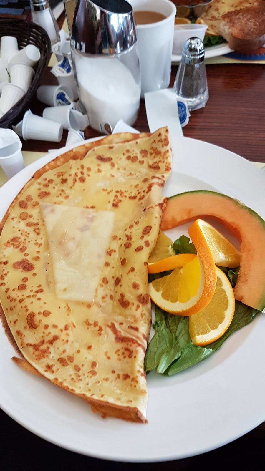 Eggcetera | restaurant | 5975 Boulevard Robert-Bourassa, Laval, QC H7E 0A4, Canada | 4506656161 OR +1 450-665-6161