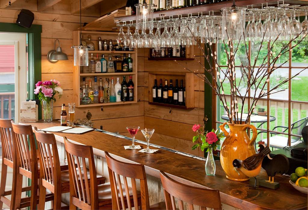 Squam Lake Inn | restaurant | 28 Shepard Hill Rd, Holderness, NH 03245, USA | 6039684417 OR +1 603-968-4417