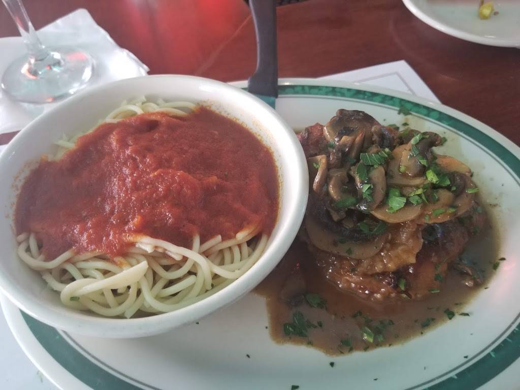 Iarias Italian Restaurant | restaurant | 317 S College Ave, Indianapolis, IN 46202, USA | 3176387706 OR +1 317-638-7706