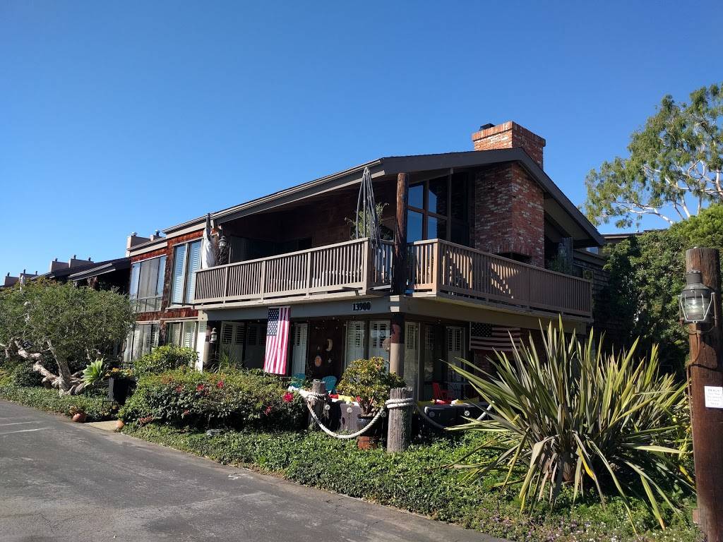 Mariners Cafe | cafe | 14000 Captains Row, Marina Del Rey, CA 90292, USA | 3104243074 OR +1 310-424-3074