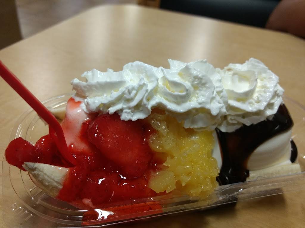 Dairy Queen Grill & Chill | restaurant | 130 Pond St, Ashland, MA 01721, USA | 5088812050 OR +1 508-881-2050