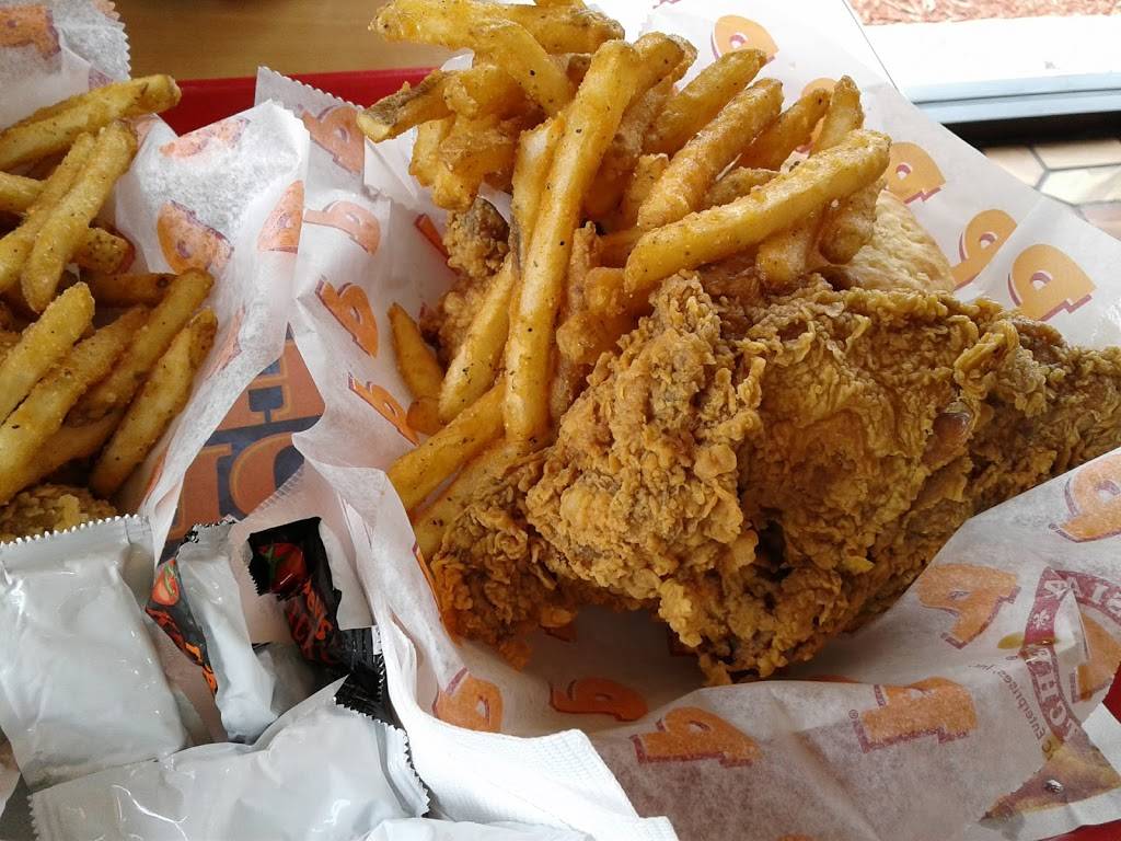 Popeyes Louisiana Kitchen | restaurant | 11240 Veterans Memorial Dr, Houston, TX 77067, USA | 2818470506 OR +1 281-847-0506
