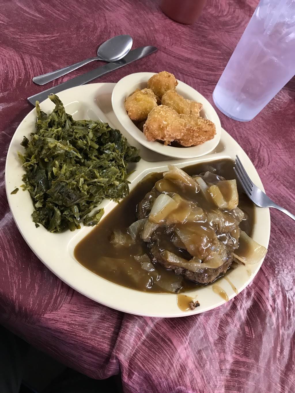 Griffins Quick Lunch | restaurant | 200 Washington St, Williamston, NC 27892, USA | 2528024699 OR +1 252-802-4699