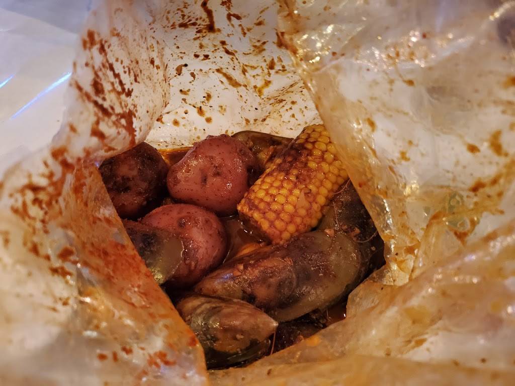 The Crab Shack Long Beach | restaurant | 601 E Broadway, Long Beach, CA 90802, USA | 5629124448 OR +1 562-912-4448