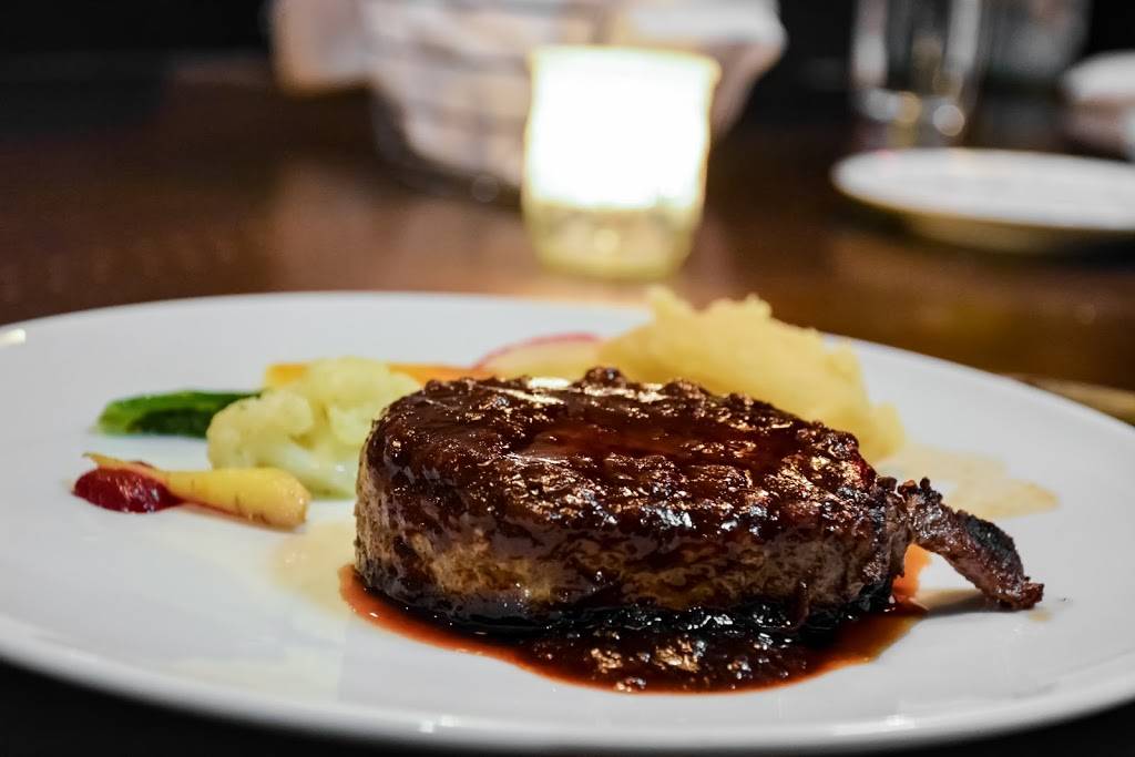 Alizé le restaurant | restaurant | 667 Rue de Bondville, Foster, QC J0E 1R0, Canada | 8665254272 OR +1 866-525-4272